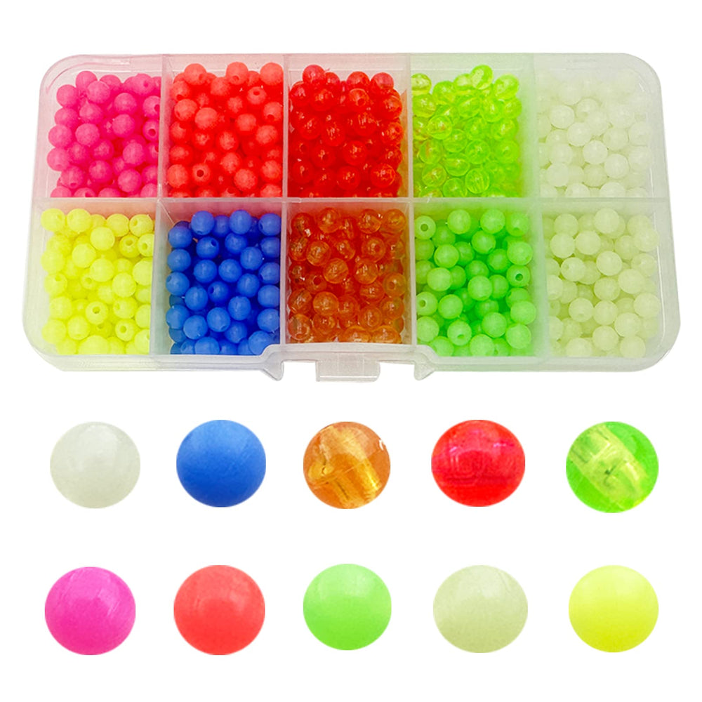 Front view of 1000pcs luminous 5mm fishing beads in a plastic box