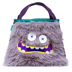 8BPLUS Angus Boulderbag exterior artificial fur for premium look and rugged protection.