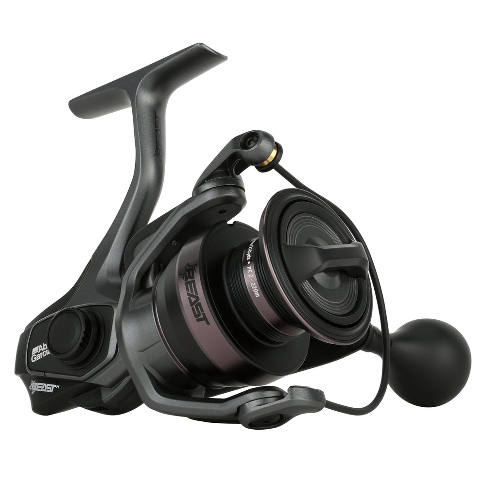 ABU GARCIA Beast 4000 front view reel, ready for big bait and big fish.