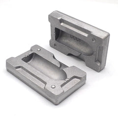 Includes 10 stainless steel wires for rigging with the mold