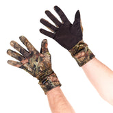 Allen Company camo spandex gloves with palm dots close-up