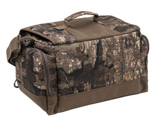 Three choke tube sleeves keep essentials within easy reach.