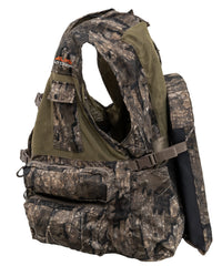ALPS OutdoorZ three striker pockets keep extra strikers handy.