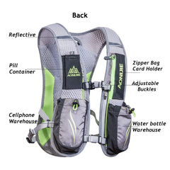 AONIJIE front flask pockets provide easy drink access during runs.