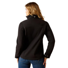 ARIAT jacket side pocket closeup highlights secure snap pockets for daily storage