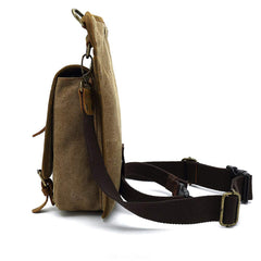 AUGU Canvas Bag open layout reveals multiple pockets for organized gear.