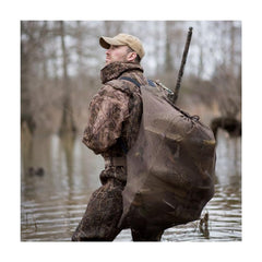Avery Greenhead Gear decoy bag showing 2-inch shoulder straps for all-day comfort