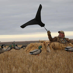 Avery Power Flag features a fiberglass spine for rugged field durability.