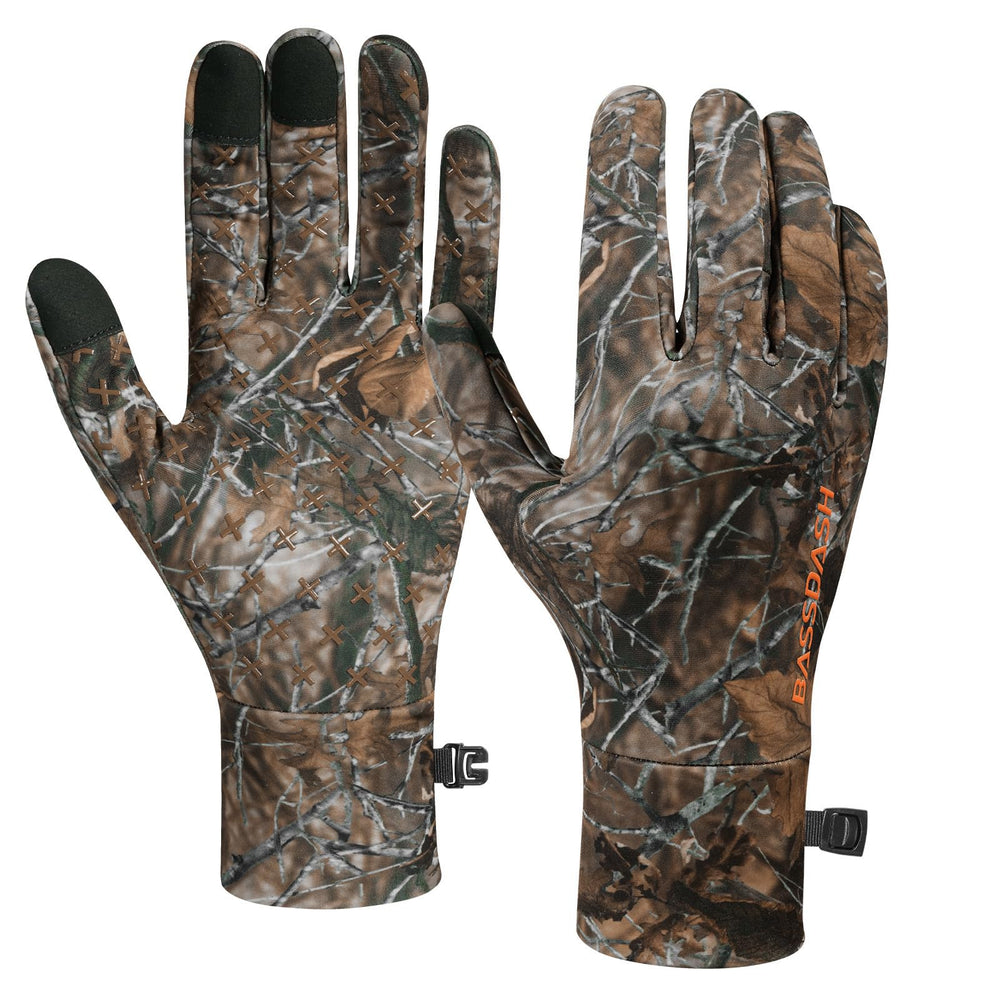 BASSDASH fleece liner palm grip helps secure tools during hunting and fishing.