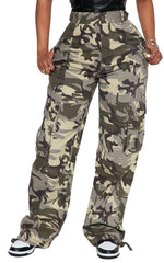 BEJONS camo cargo pants front view highlights high waist and relaxed straight fit for daily wear.