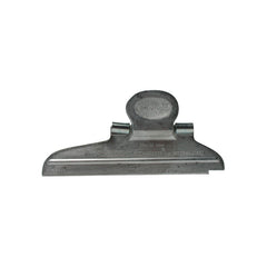 Bitzenburger Fletching Clamp L-Wing ensures precise, consistent fletching for arrows.