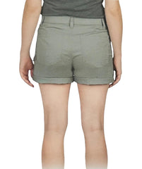Boston Traders cargo shorts highlighting practical pockets for on-the-go storage.