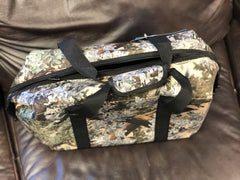 Buc-ee's travel cooler bag demonstrating 12-hour cooling for snacks and drinks