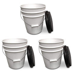 Bucket Lidz easy snap-on design in action on a standard bucket.