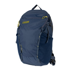 CamelBak Cloud Walker 18 Crux Reservoir close-up highlighting 70oz capacity for longer treks.