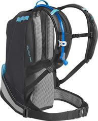 CamelBak L.U.X.E. LR14 front view highlighting compact profile and accessible pockets.