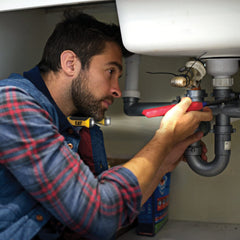 CAT CT7100 dual-beam heads adjustable up to 70 degrees for versatile lighting
