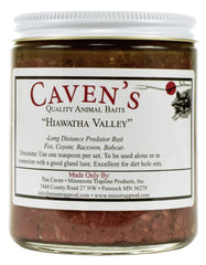 Cavens Hiawatha Valley Predator Bait Pint Jar emits a potent scent to attract predators.