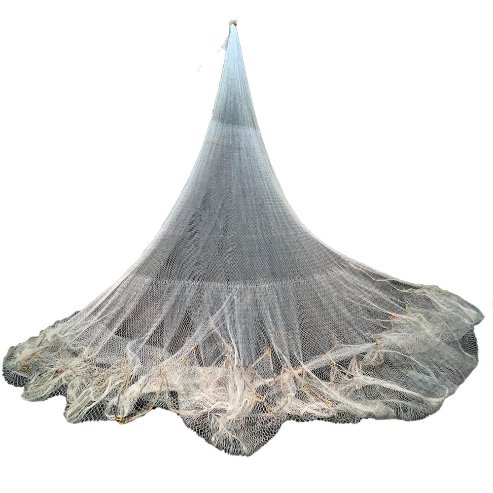 CINGHI LUSSO casting net opened wide for fast throws and coverage