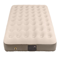 Coleman QuickBed Elite built-in pump enables effortless inflation and quick setup.