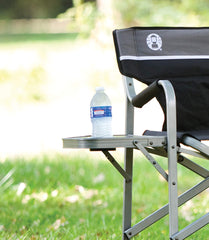 Weather-resistant fabric stands up to sun and rain for lasting outdoor use.