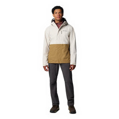 Columbia Hikebound II jacket hand pockets secure gear during hikes.