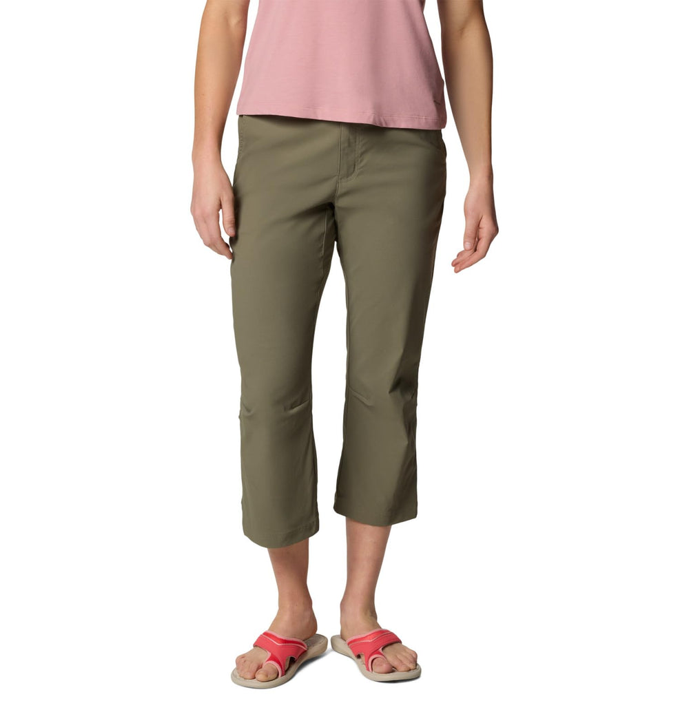 Columbia Leslie Falls Capri II rolled hem for knee-length versatility on hikes