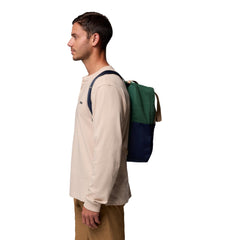 Columbia Trail Traveler 18L pack laptop sleeve keeps devices safe during commutes.