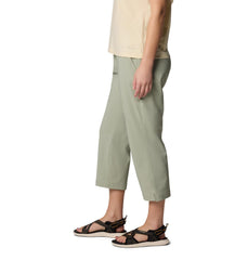 Columbia Women's All Seasons Capri Safari side vent detail for better airflow during wear