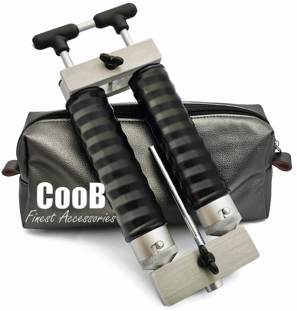 CooB aluminium dual color injector with 2x4 oz capacity for DIY soft plastics.