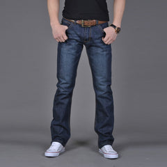 Ctreela classic-fit jeans stretch-detail close-up highlights flexible denim for active wear