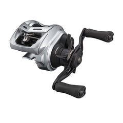 Daiwa Alphas SV TW 800XHL left-handle emphasizes ergonomic control for comfortable casting.