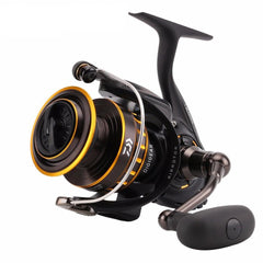 Daiwa BG8000 saltwater spinning reel in black and gold (front view)