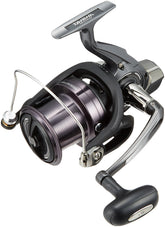 Daiwa Crosscast 5000 reel front view, distance-focused design for long casts.