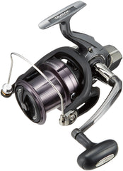Daiwa Crosscast 5000 reel front view, distance-focused design for long casts.