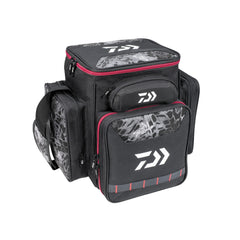 Daiwa D-VEC Tackle Pack Medium interior layout demonstrates organized storage for lures and tools