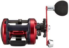 Daiwa Dynaster 300 reel handle close-up with EVA knob for control