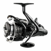 Daiwa EMCAST Bite N’ Run spinning reel front view with carbon light body and balanced feel.