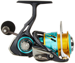 Daiwa Emerald MX 2508PE spinning reel angled view for field use.