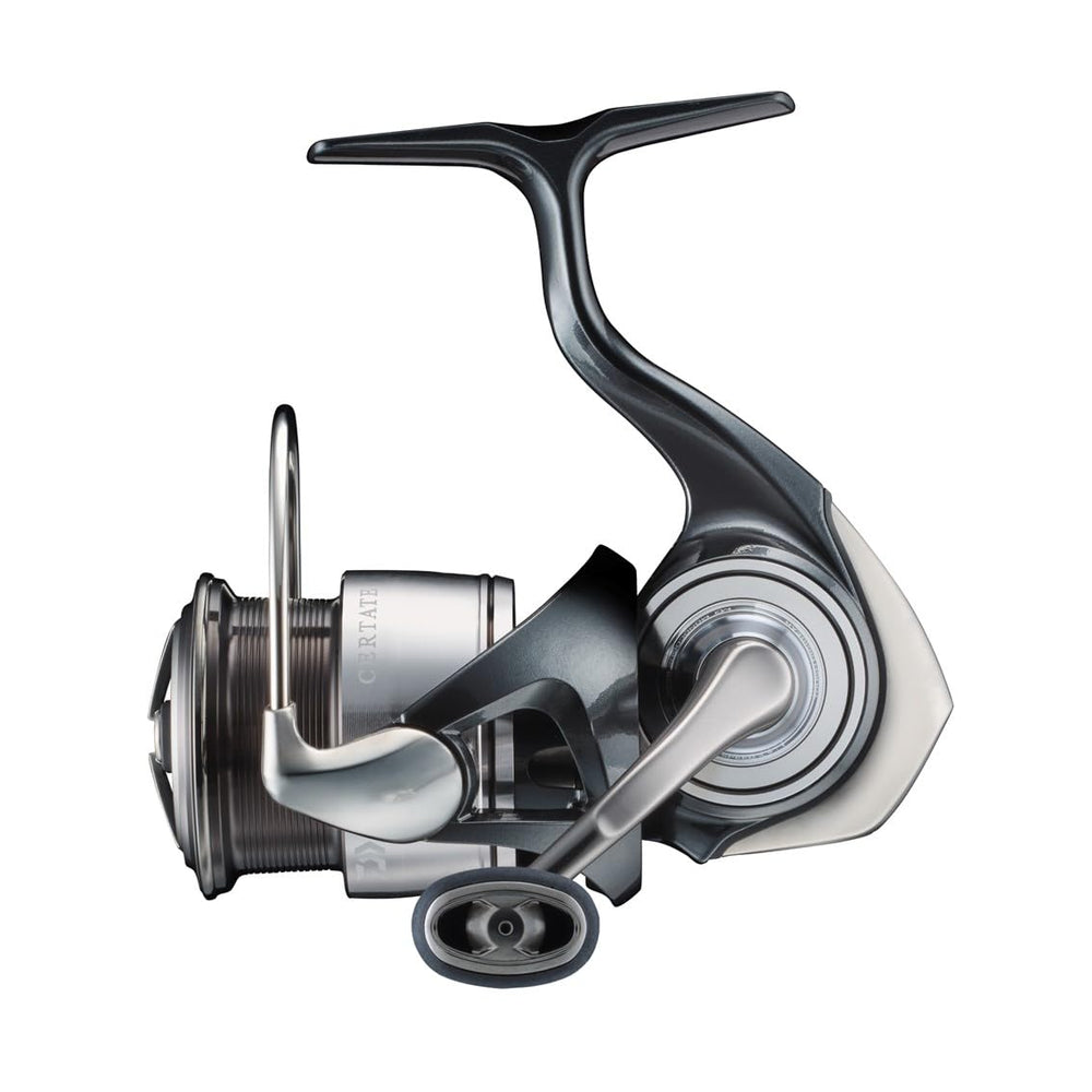 Daiwa FC LT2000S-P front view highlighting compact design for extended casting
