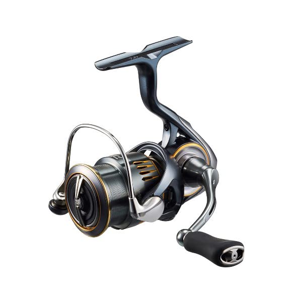 Daiwa LT2500S-DH front view highlighting compact, lightweight design for comfortable casting
