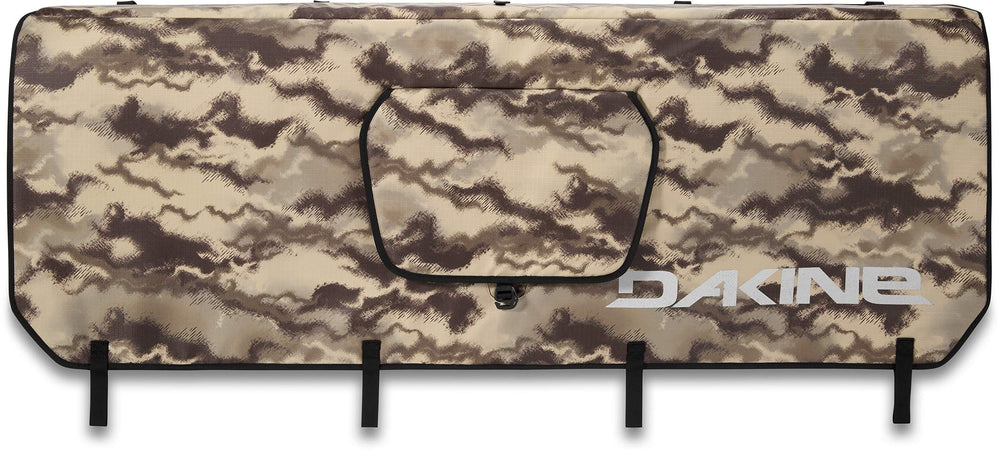 Dakine Pickup Pad DLX Curve in Ashcroft Camo protecting the tailgate during bike transport
