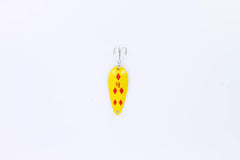 Dardevle 917 Spinnie lure - Yellow/Red Diamonds color - front view, 1/4 oz