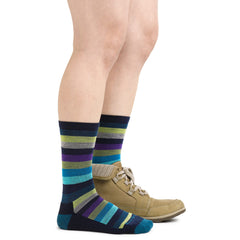Darn Tough Vermont Mystic Stripe Crew seamless design close-up emphasizing undetectable seam fusion.