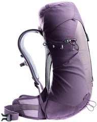 Deuter AC Lite 22L SL strap detail highlights soft edges for comfortable shoulder fit