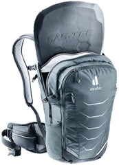 Deuter Flyt 14 pull-forward system ensures a snug fit.