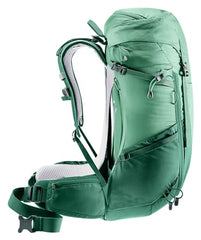 Deuter Futura 24 SL hip fins with pockets balance weight and storage.