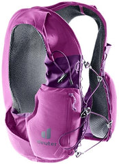 Deuter Traick 5 SL vest hydration compartment fits up to 2 liters.