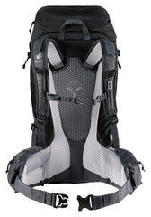 Deuter Futura Pro 38 SL hip fins flex with movement for comfortable carrying.