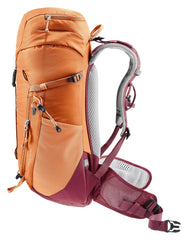 Deuter Trail 22L SL strap system enabling customizable fit during climbs